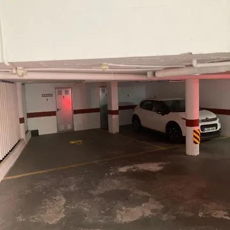 Modern In Village Centre With Underground Parking Appartement