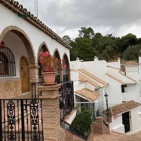 Appartement Modern In Village Centre With Underground Parking