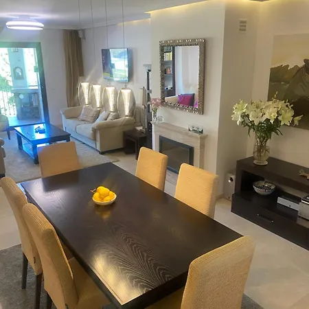 Appartement Modern In Village Centre With Underground Parking